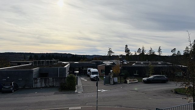 Eine Außenansicht der Königin-Olga-Schule in Heidenheim